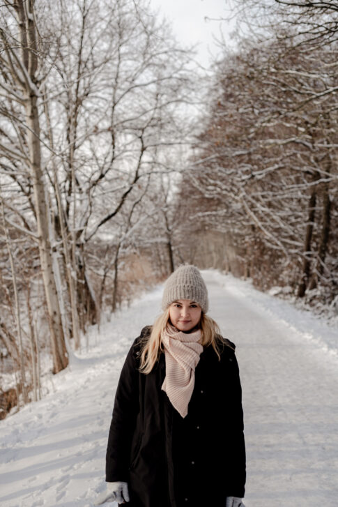 Fotoshooting im Schnee Portraits Fotos an den Dammaschwiesen in Celle