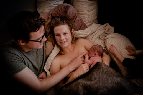Erstes Familienbild nach Geburt